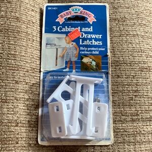 Free w bundle purchase: Baby King Box of 3 cabinet & drawer latches